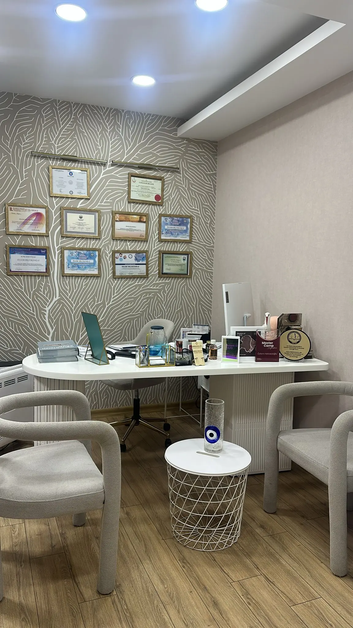 Dermatoloji Uzmanı Dr. Özlem Helvacıoğlu