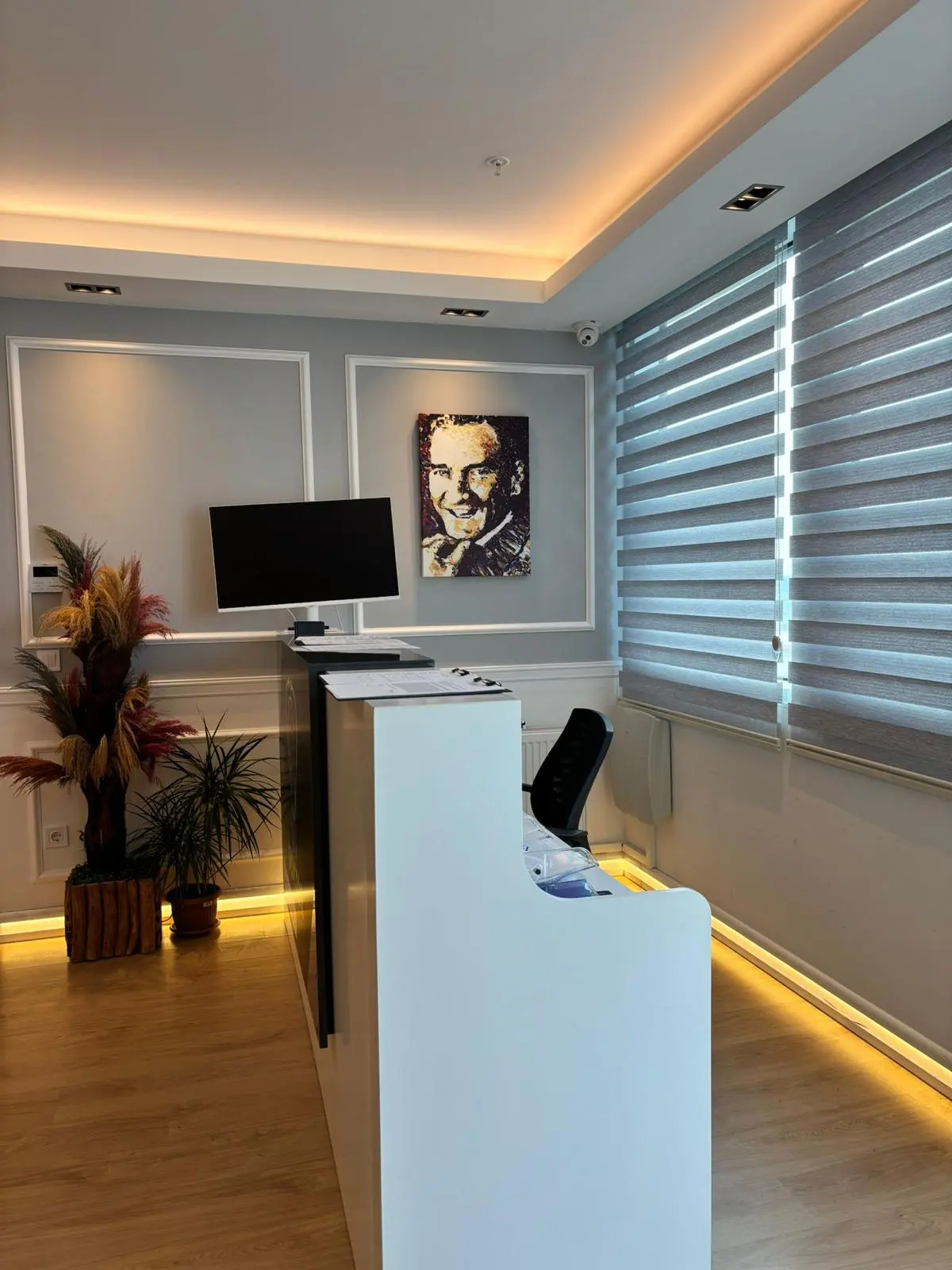 Op. Dr. Bahtiyar Hamit