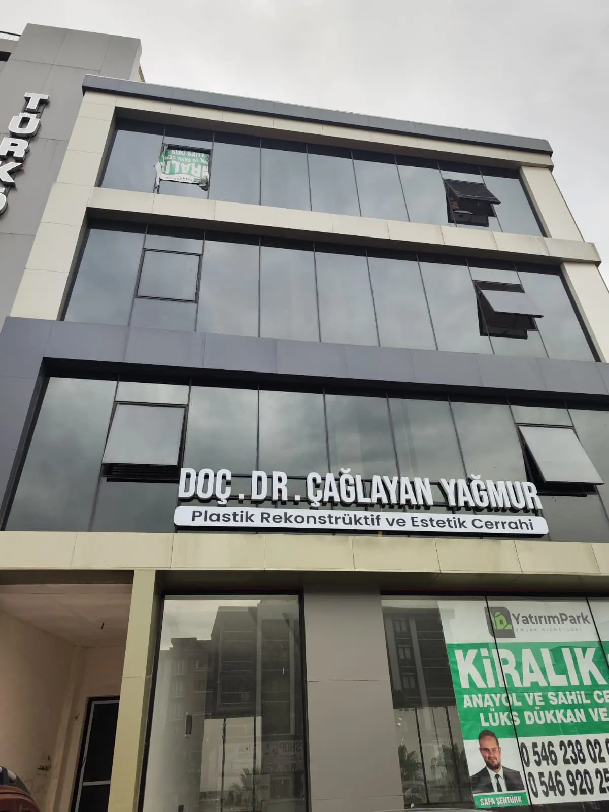 Doç. Dr. Çağlayan YAĞMUR Muayenehanesi