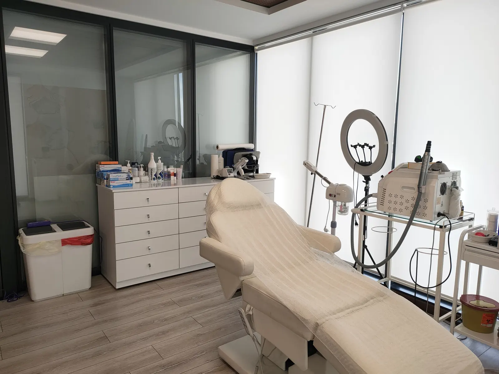 Dr Esra Savaş Klinik
