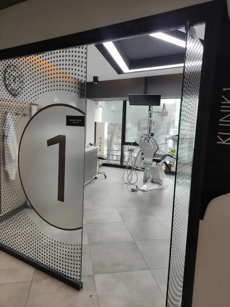Oval Pendik Diş Kliniği
