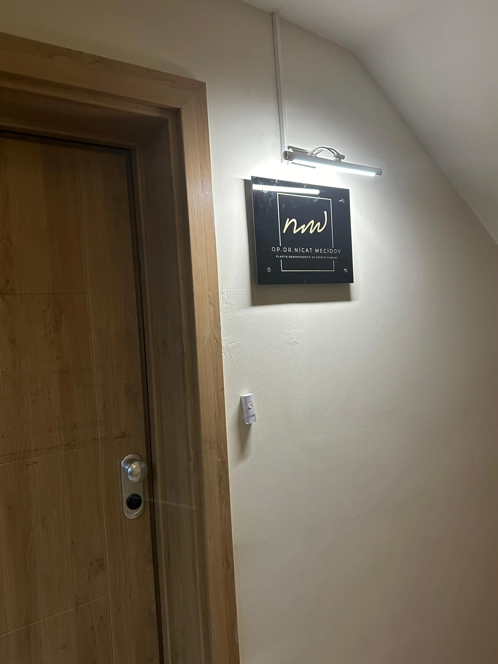 Op. Dr. Nijat Majidov Muayenehanesi
