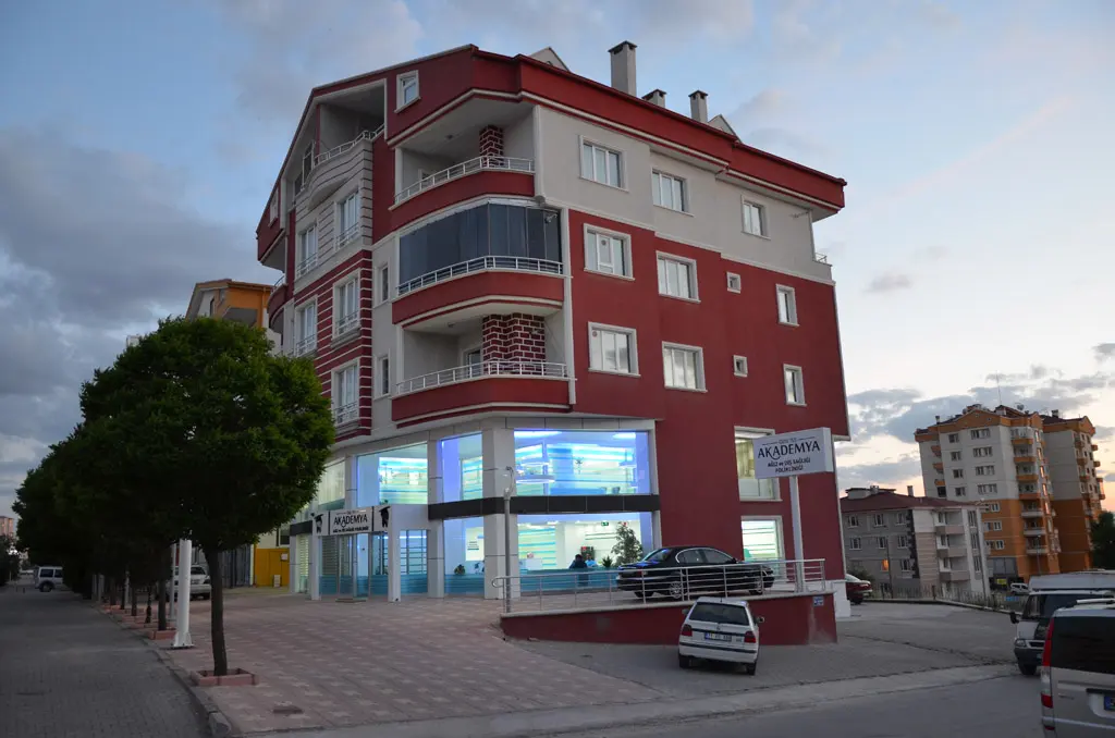 Akademya Ağız ve Diş Sağlığı Polikliniği