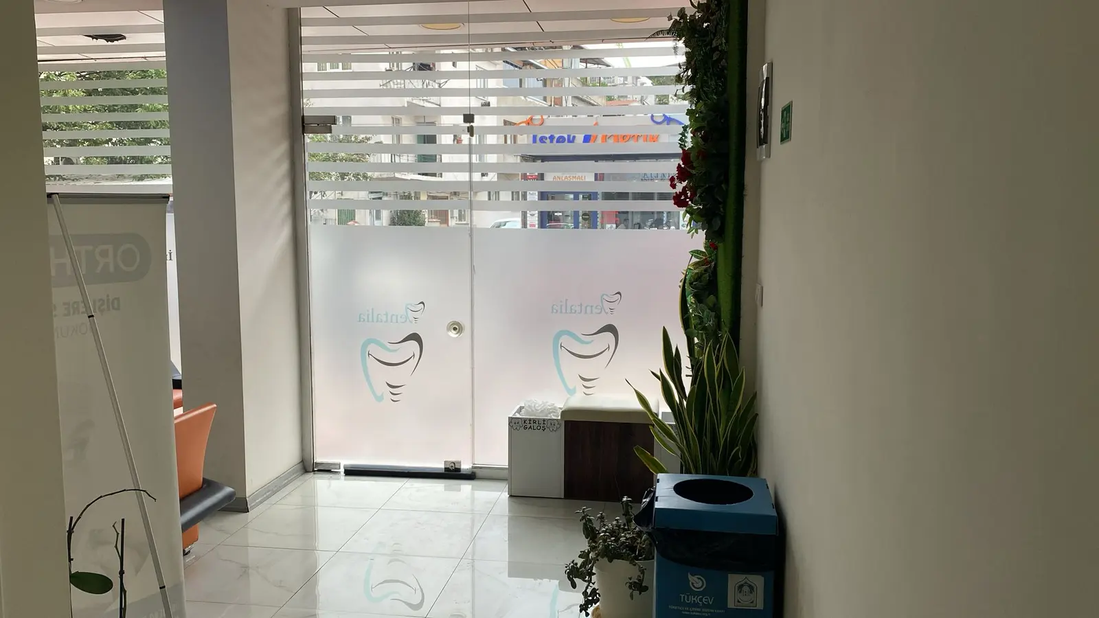 Özel Dentalia Ağız ve Diş Sağlığı Polikliniği