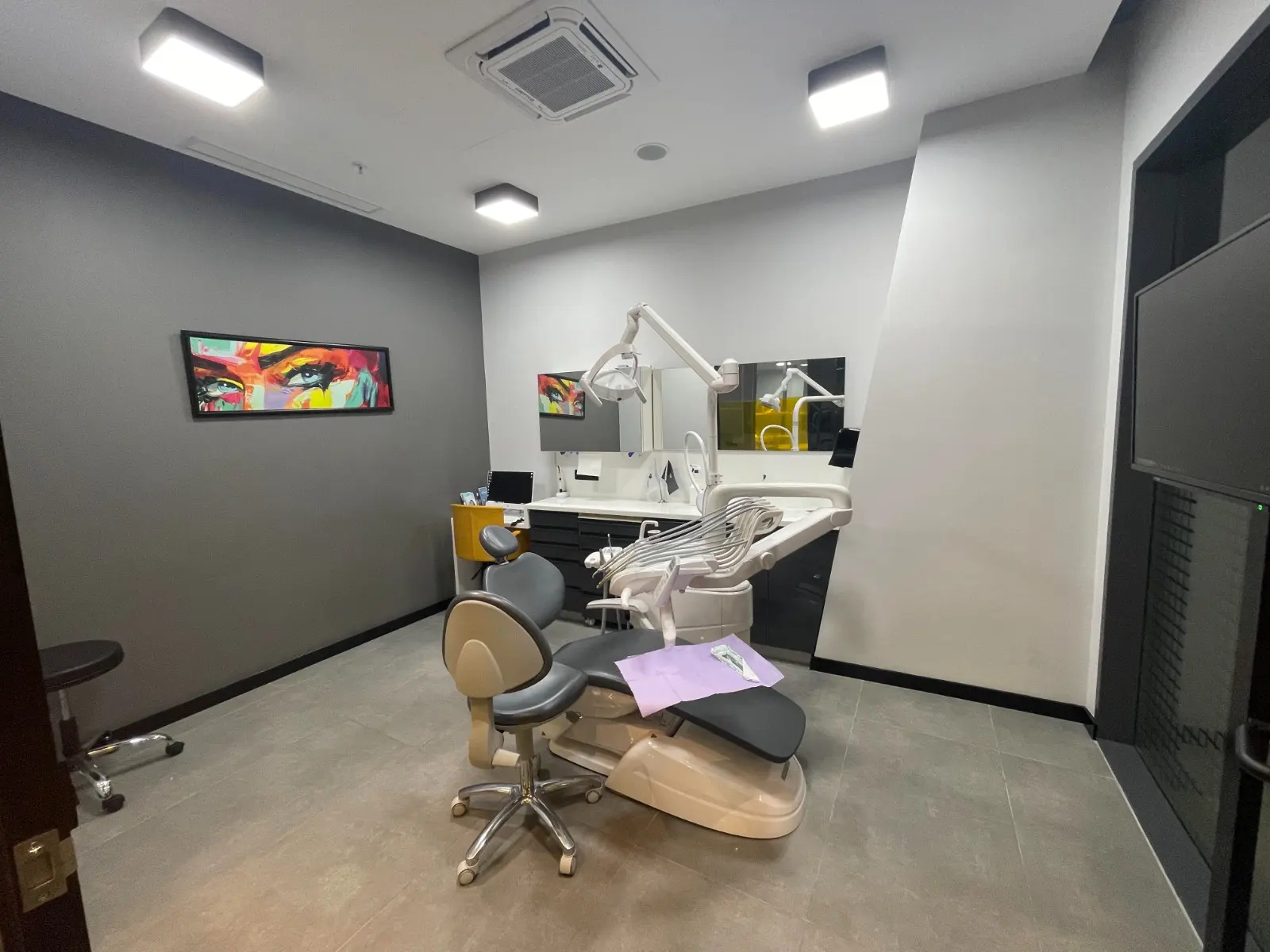 Özel Klinik A Bir Ağız ve Diş Sağlığı Polikliniği