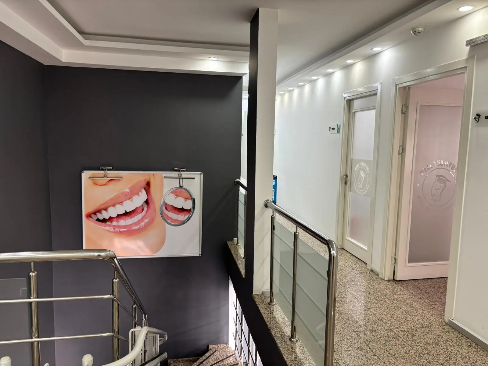 Özel Yeşilyurt Ağız ve Diş Sağlığı Polikliniği Balçova Şubesi