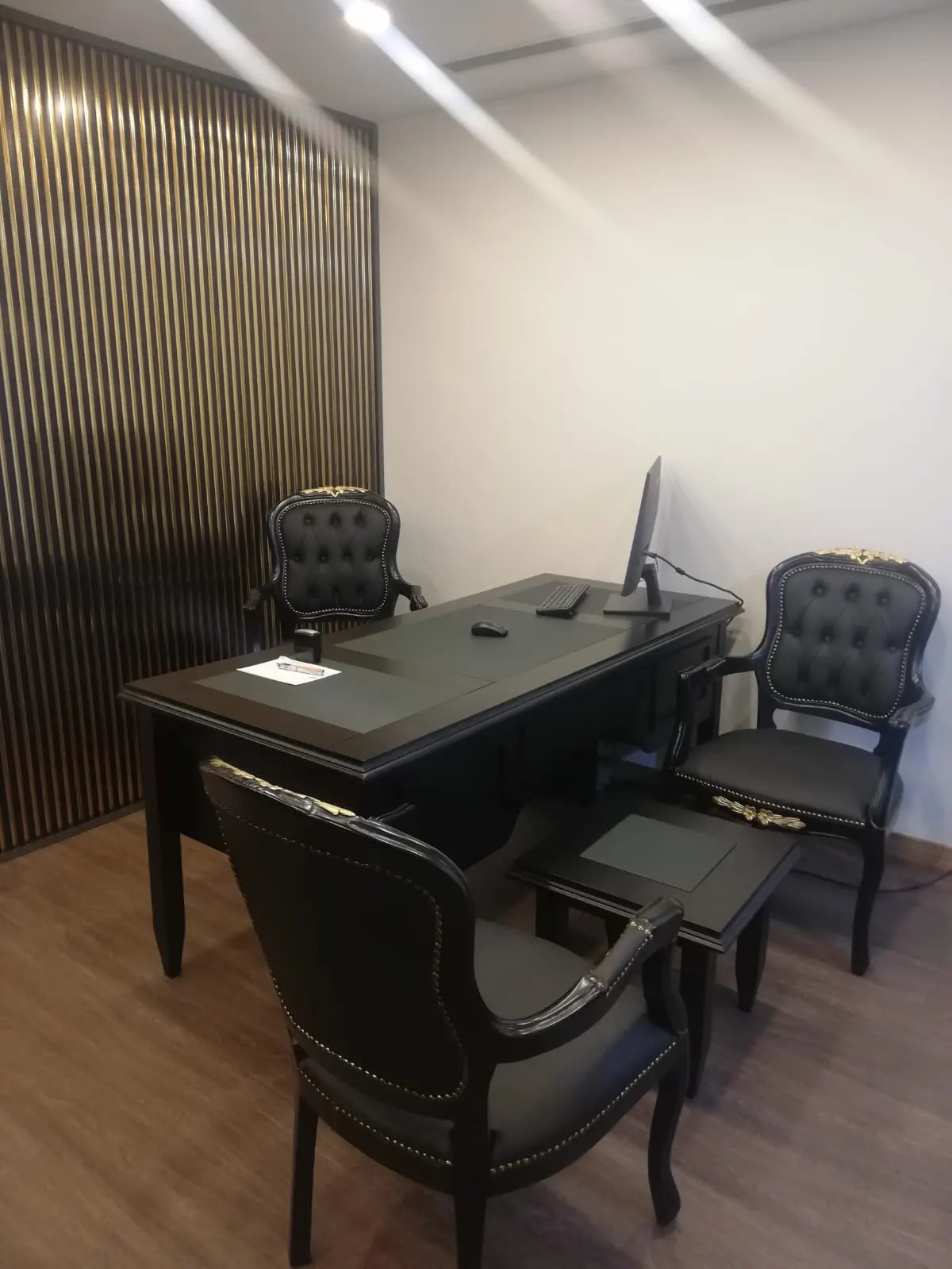 Doç. Dr. Tuncay Taş Muayenehanesi