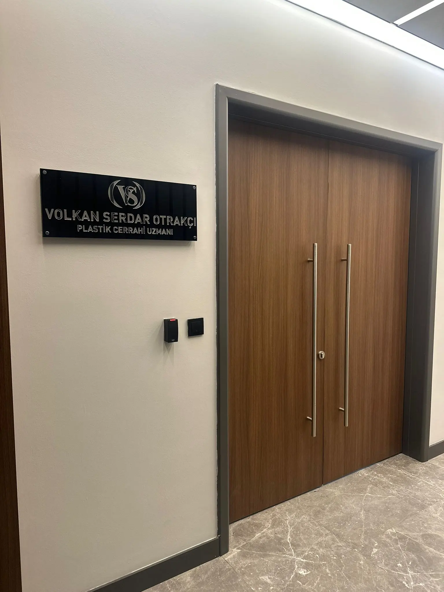 Op.Dr. Volkan Serdar Otrakçı Kliniği