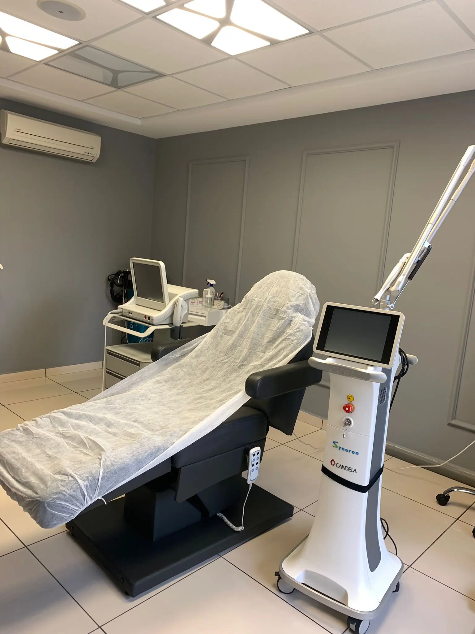 Özel Dr. Derm Polikliniği
