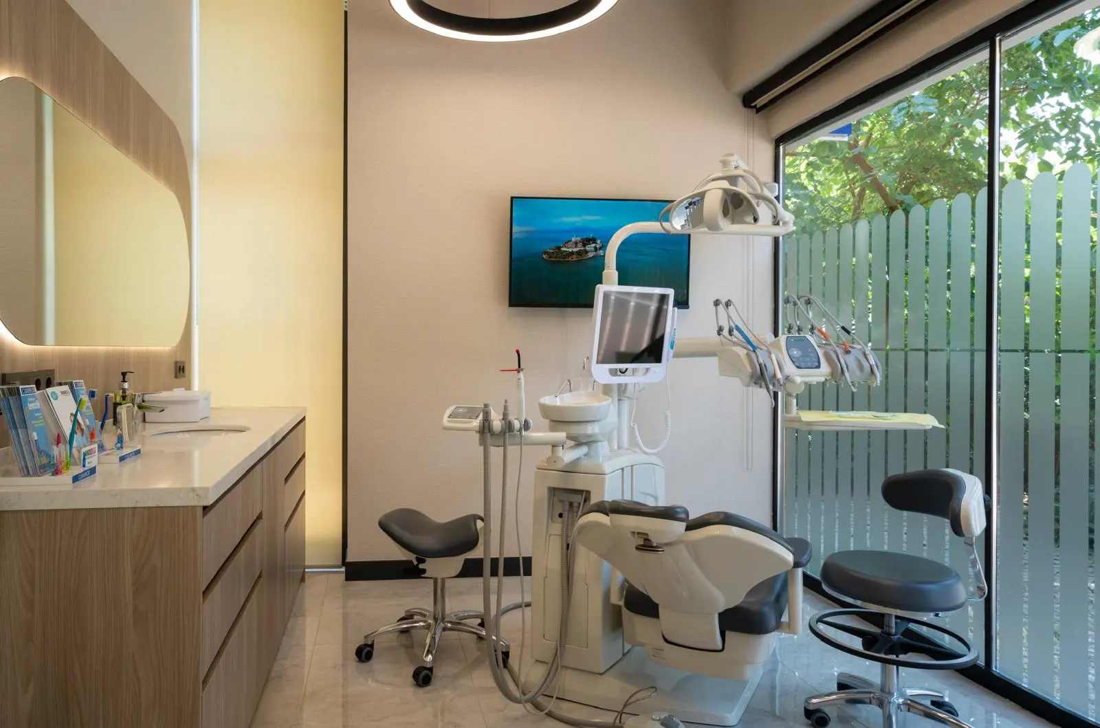 Özel Klinik 216 Ağız ve Diş Sağlığı Polikliniği