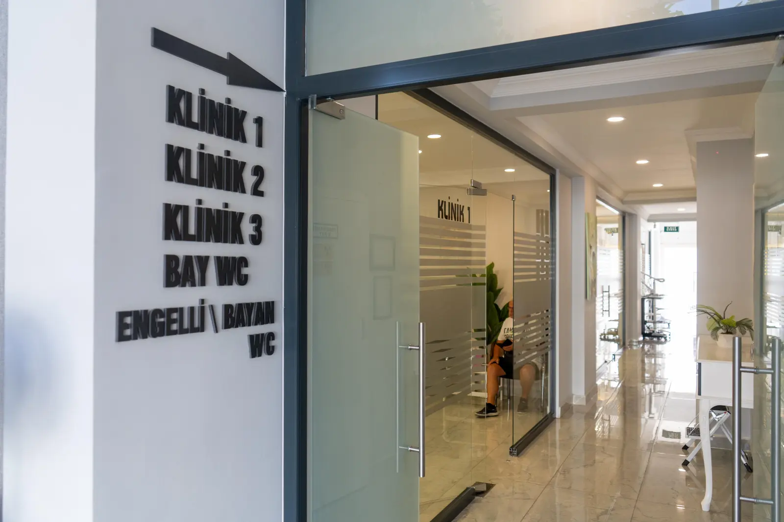Özel Side Shine Ağız ve Diş Sağlığı Polikliniği