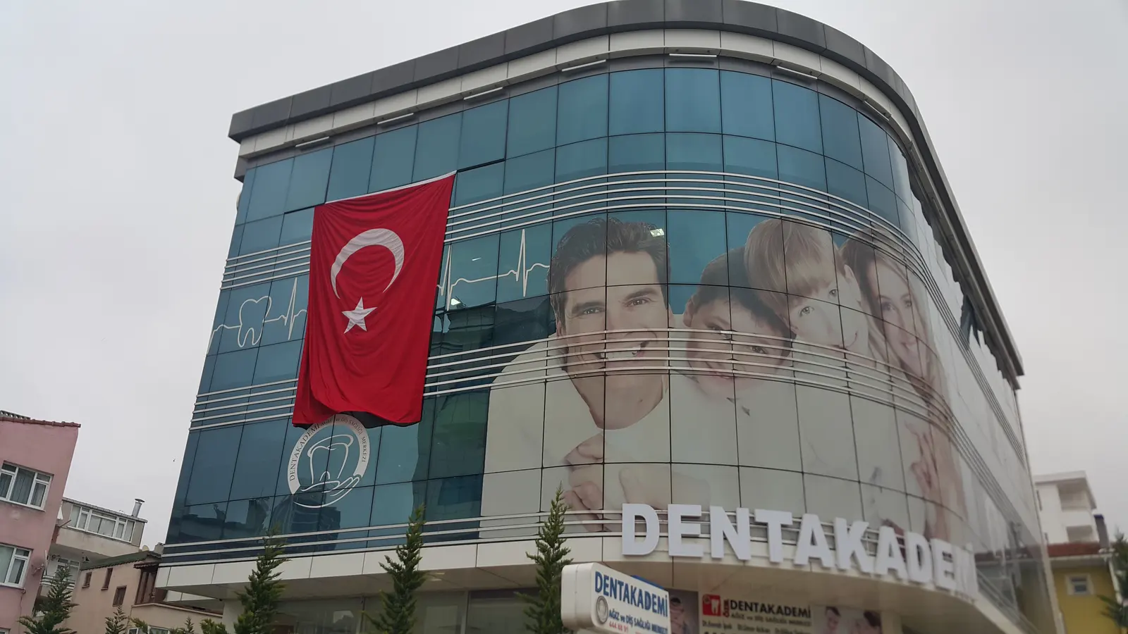 Özel Dentakademi Ağız ve Diş Sağlığı Merkezi
