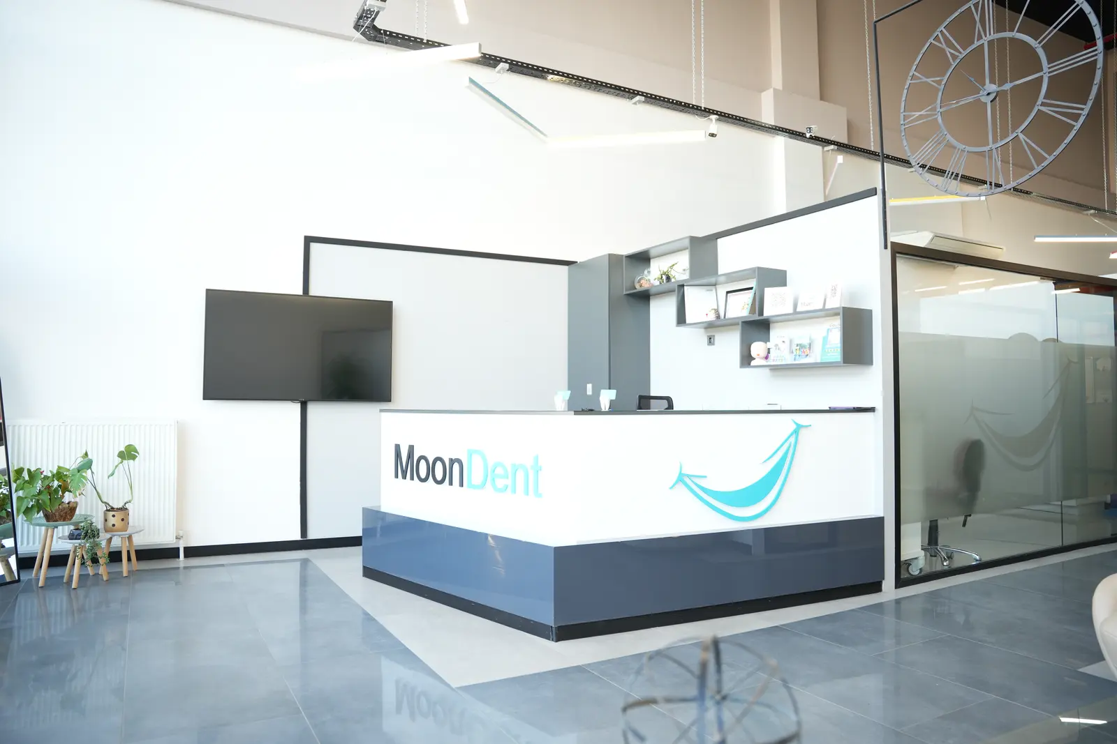 Özel Moondent Ağız ve Diş Sağlığı Polikliniği