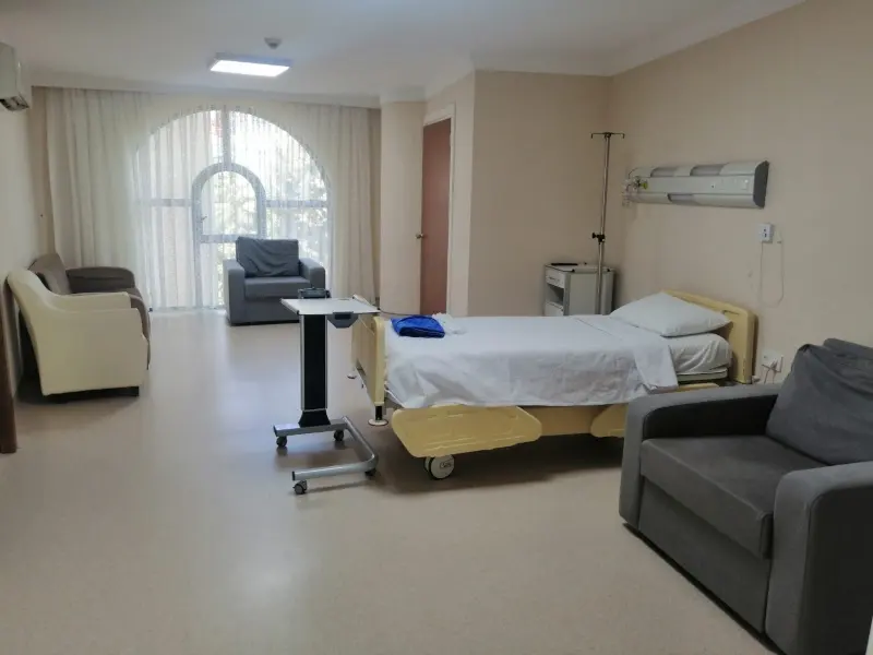 Anatolia Hospital Side