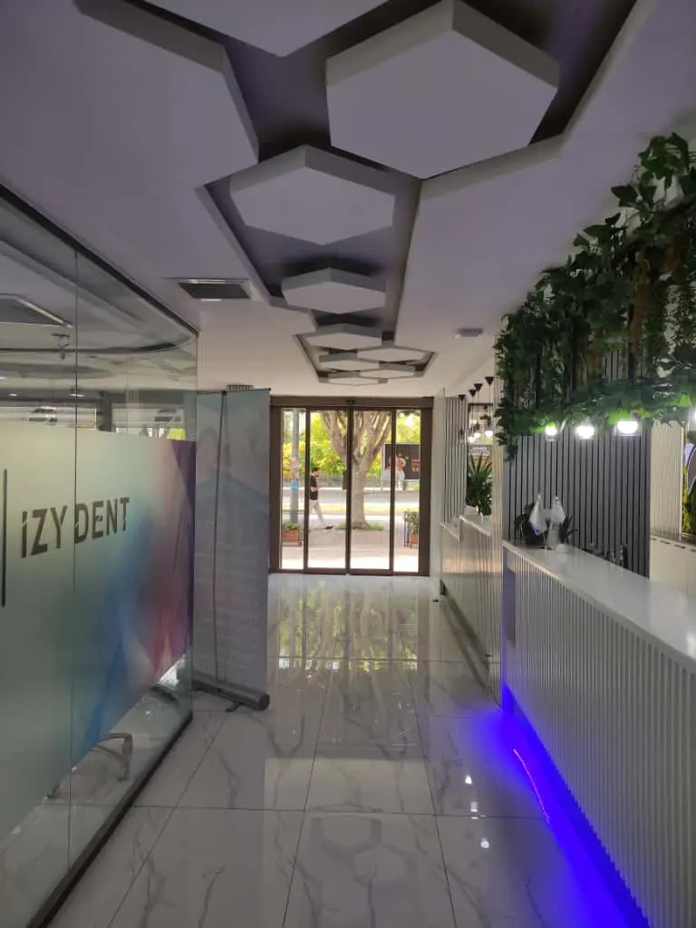 İzy dent Diş Kliniği Antalya
