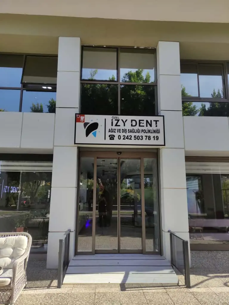 İzy dent Diş Kliniği Antalya