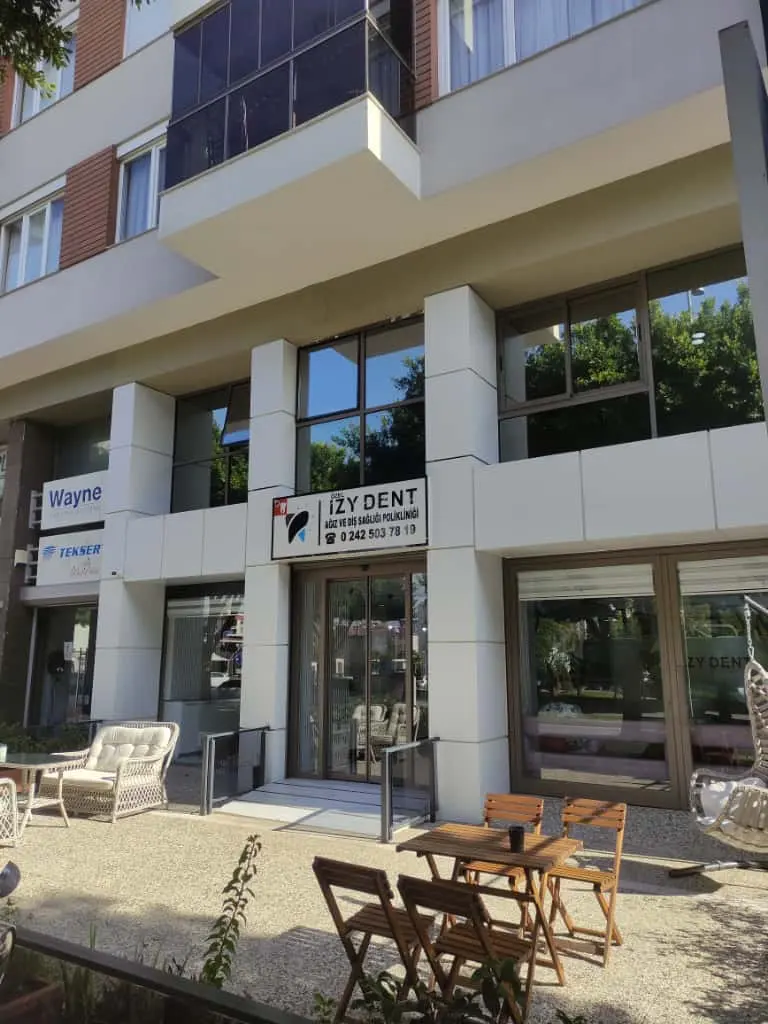 İzy dent Diş Kliniği Antalya
