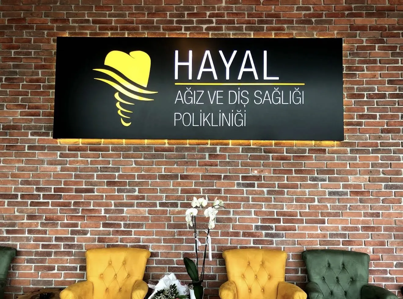 Hayal Ağız ve Diş Sağlığı Polikliniği