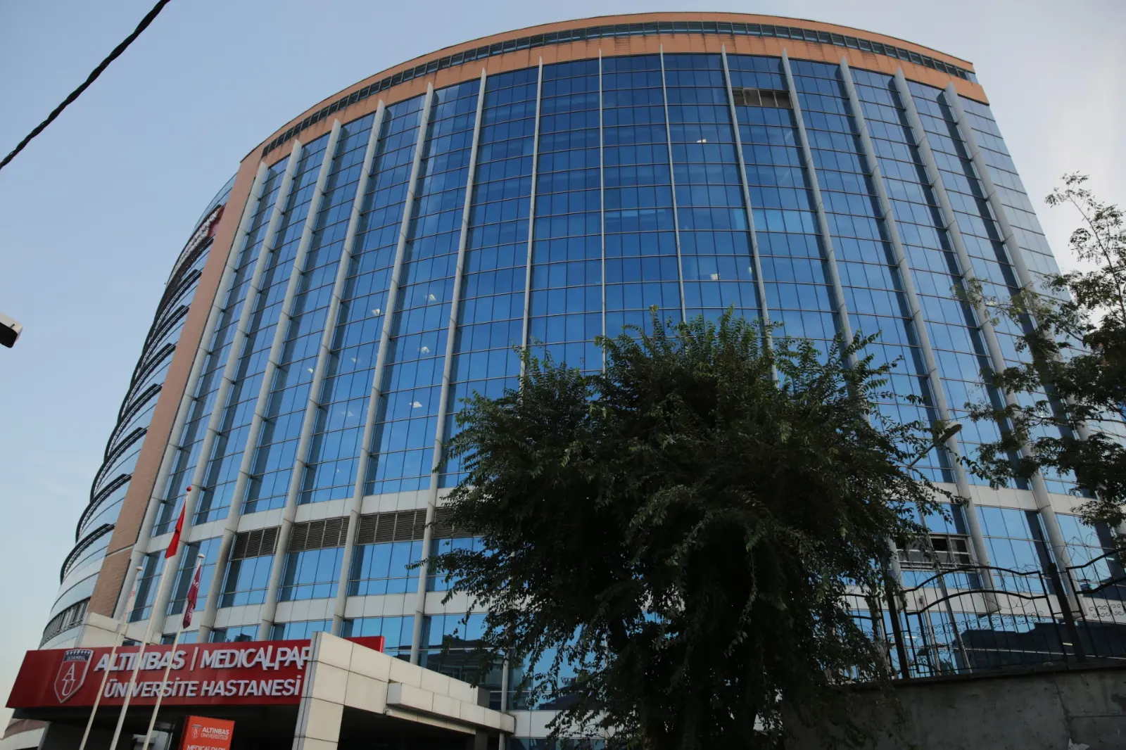 Altınbaş Üniversitesi Medical Park Bahçelievler Hastanesi