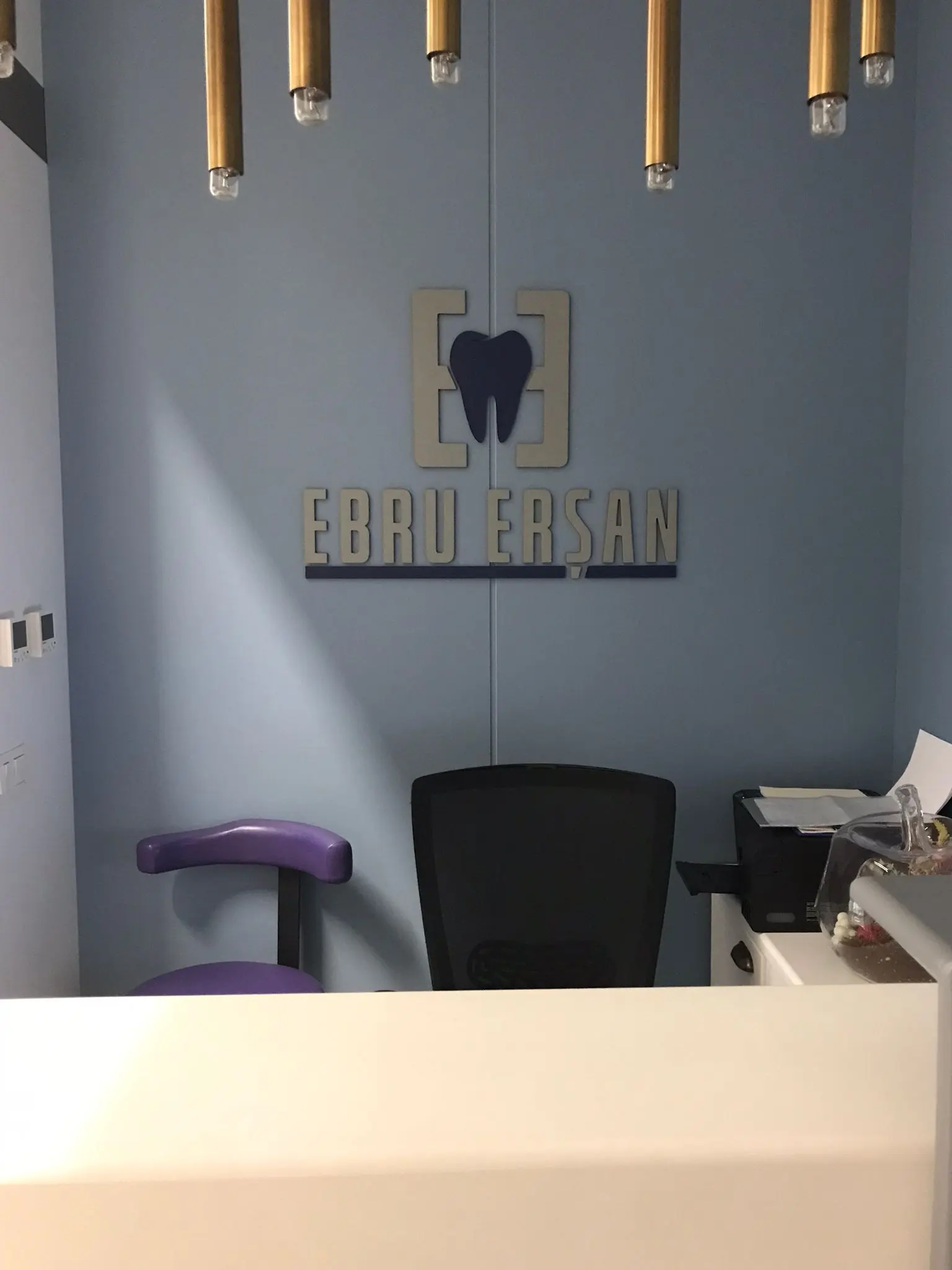 Diş Hekimi Ebru Erşan