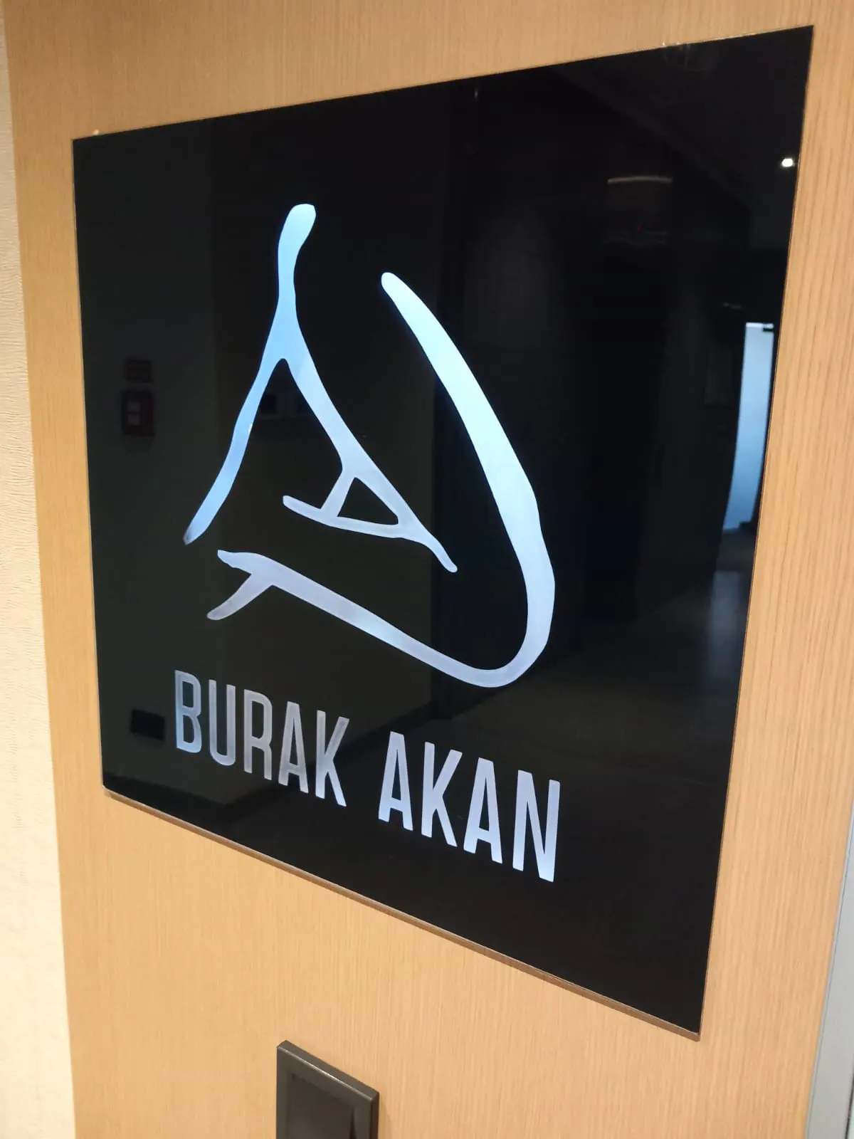 Prof. Dr. Burak Akan'ın Muayenehanesi