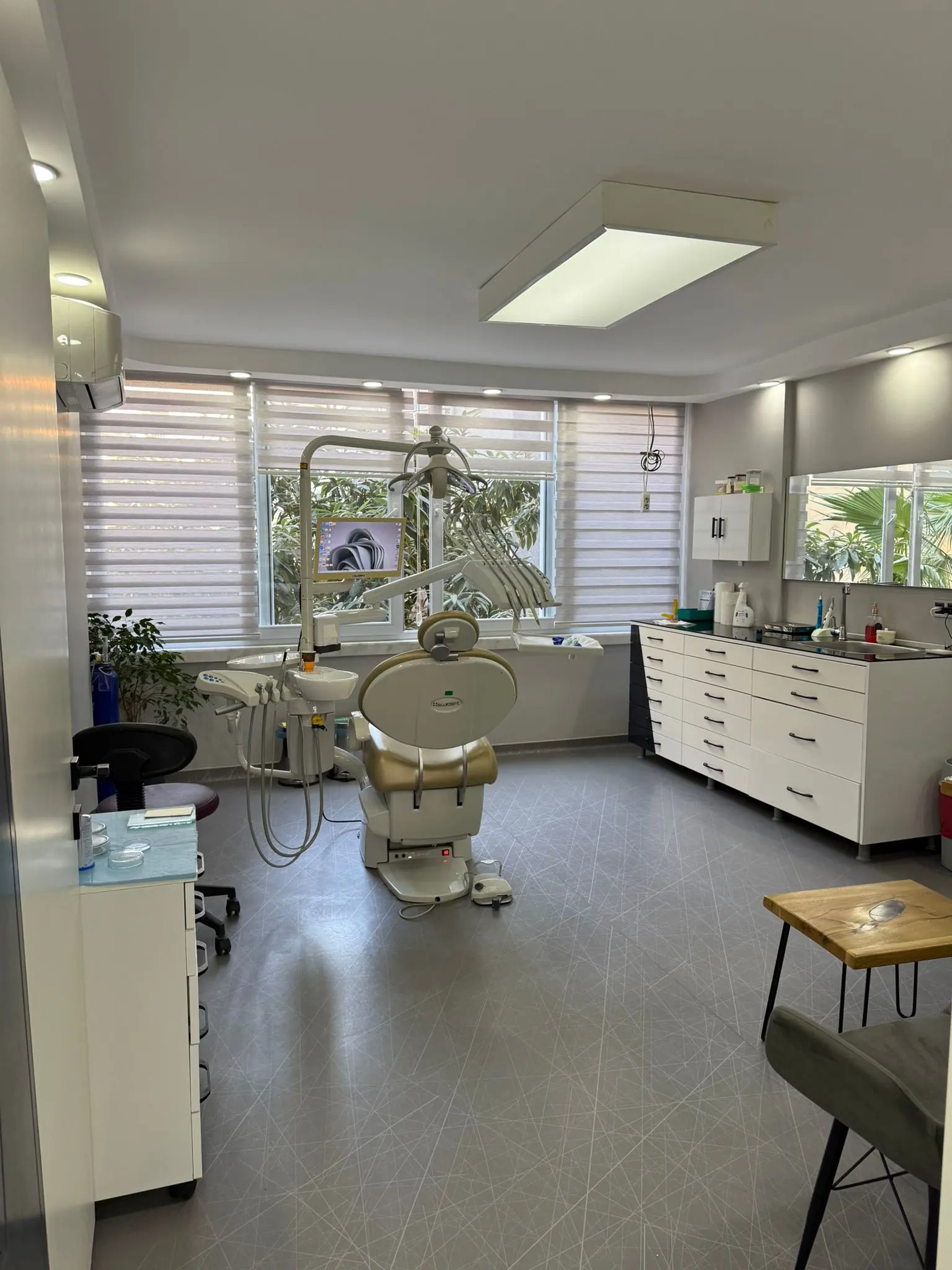 REFORM DENTAL DİŞ POLİKLİNİĞİ