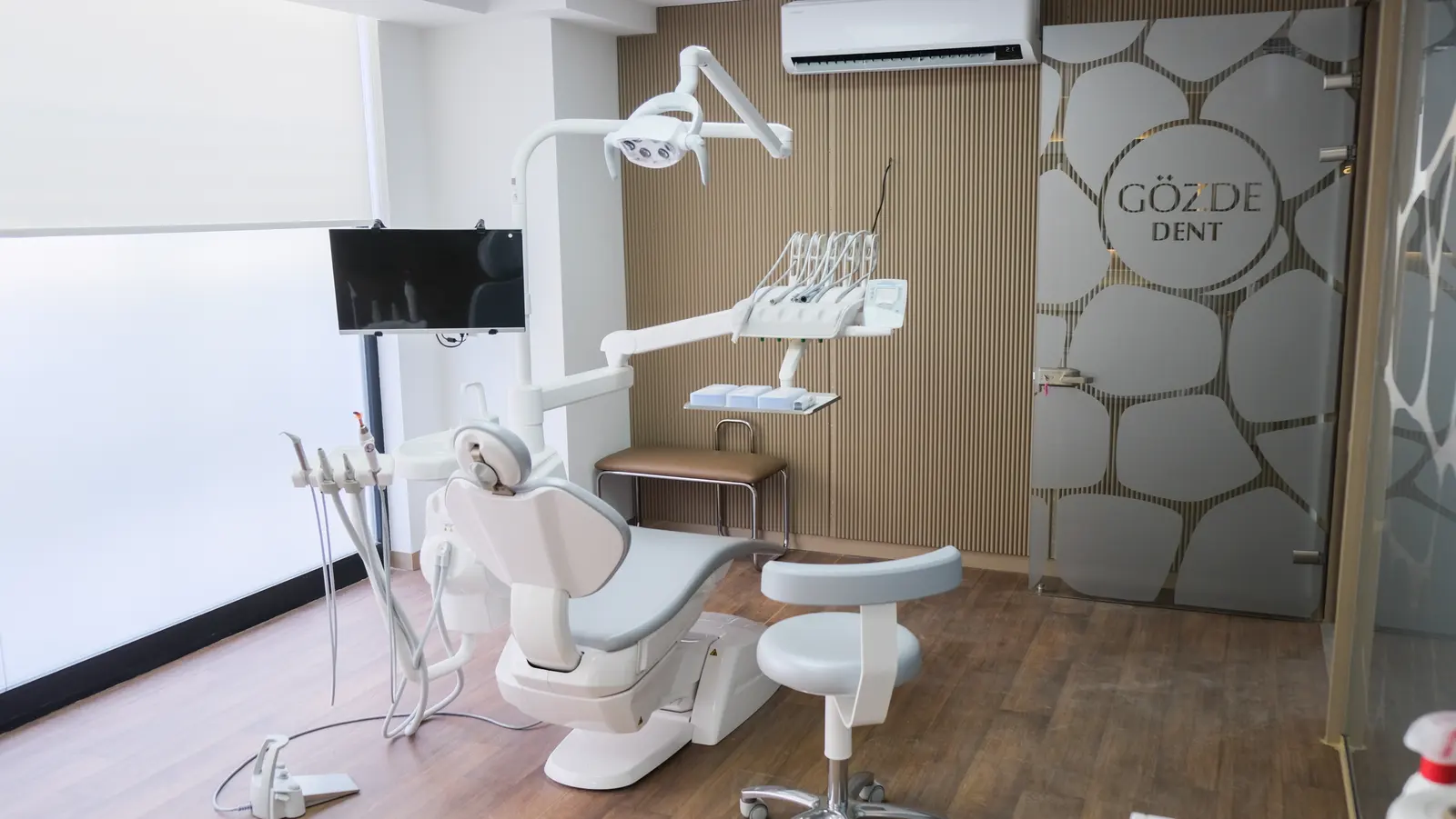 Özel Dental Design Ağız ve Diş Sağlığı Merkezi