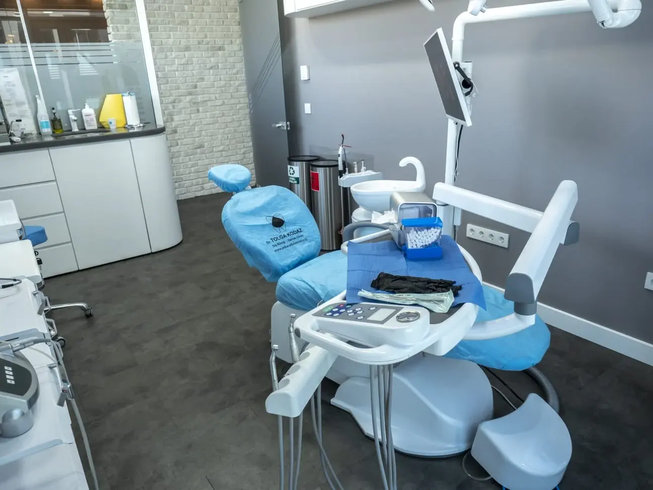 Dr. Tolga Kodaz Diş Kliniği
