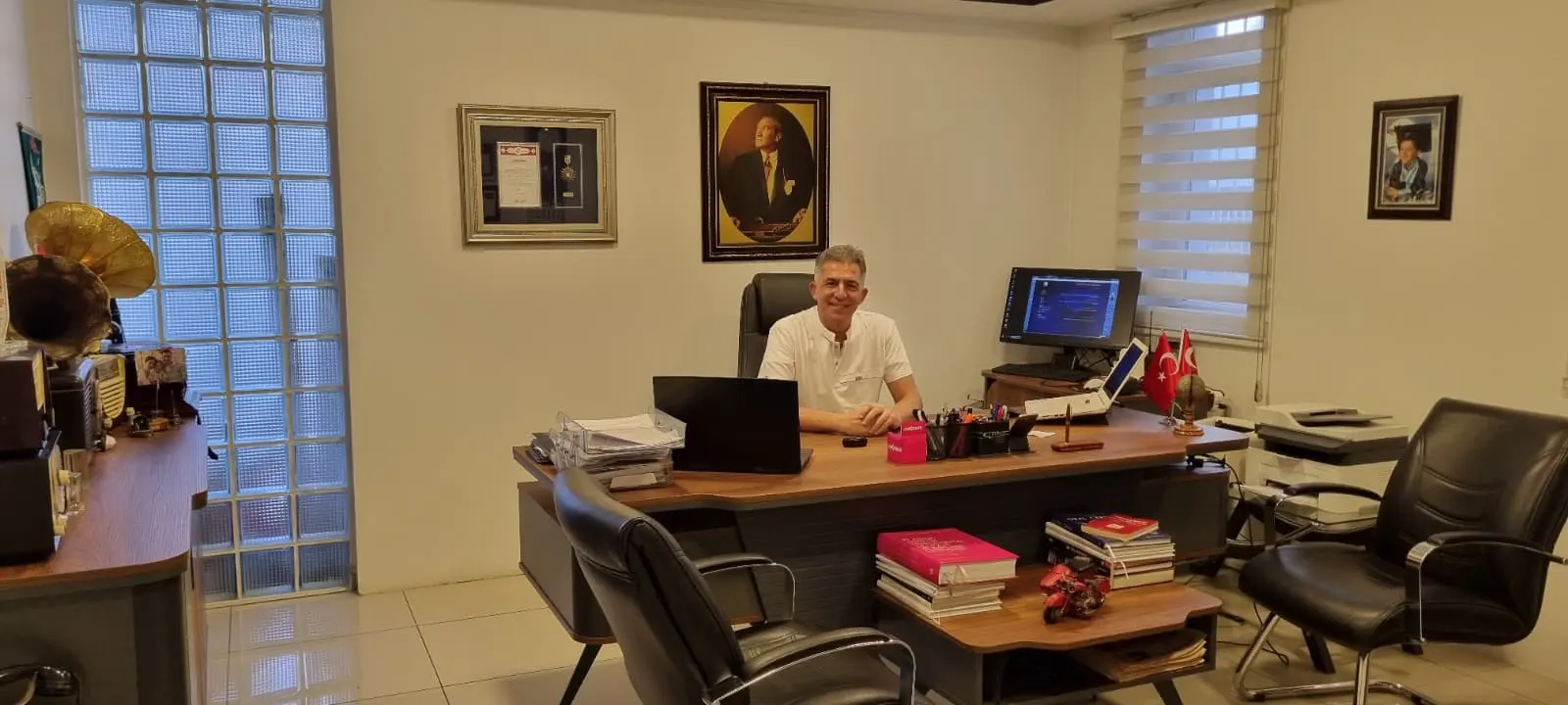 Dt. Yalın Sümer