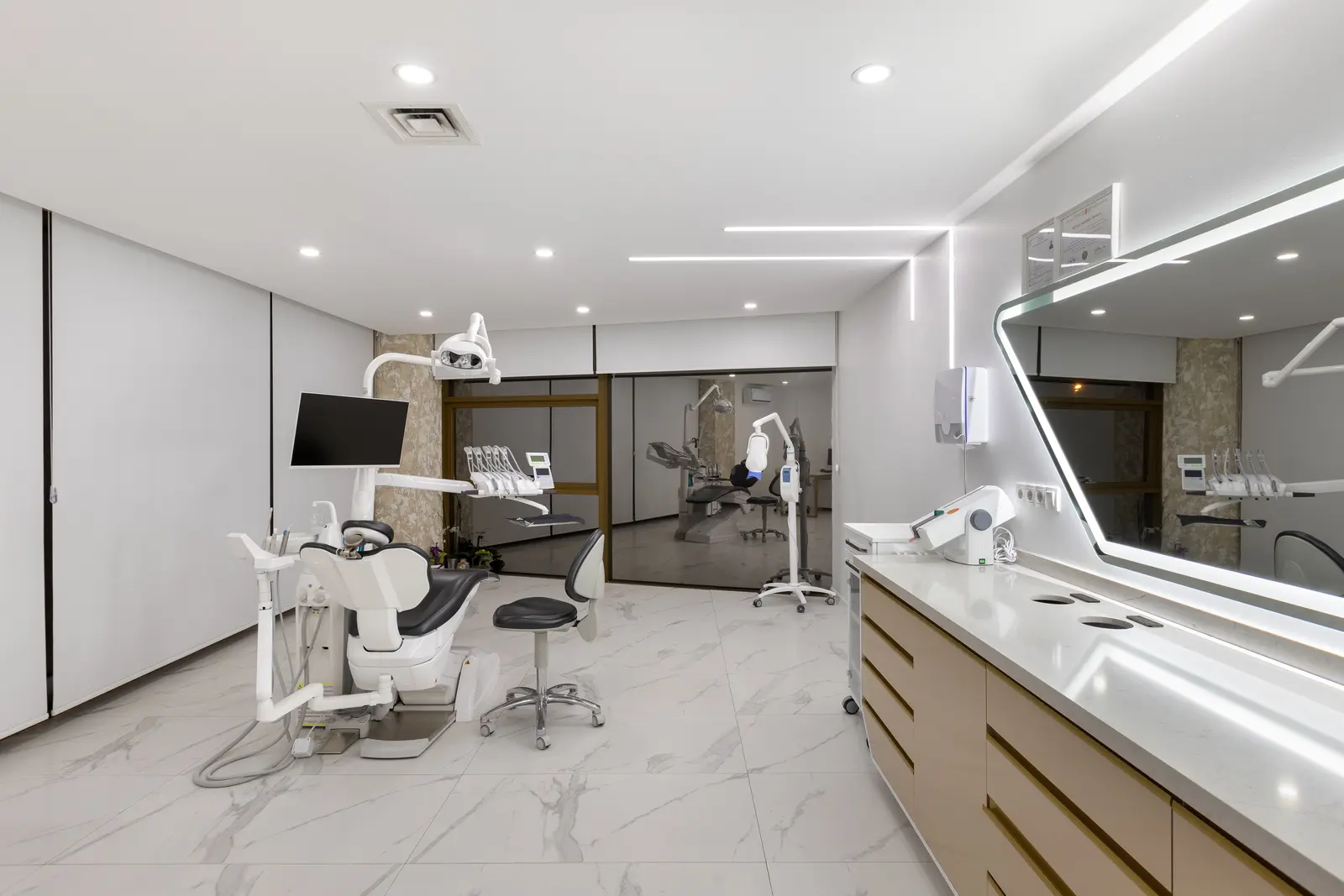 NEW LOOK DENTAL CLINIC
