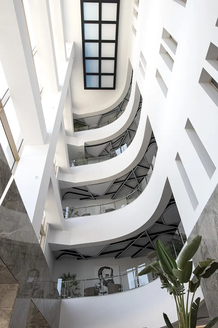 İzmir Tınaztepe Üniversitesi Özel Galen Hastanesi