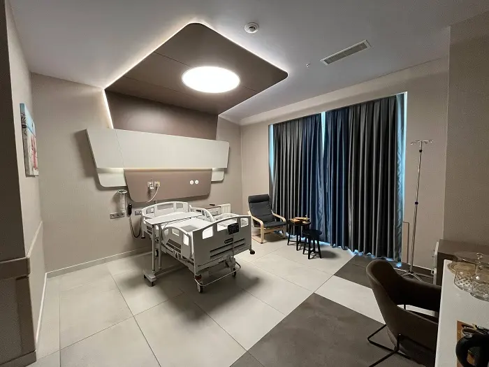 İzmir Tınaztepe Üniversitesi Özel Galen Hastanesi