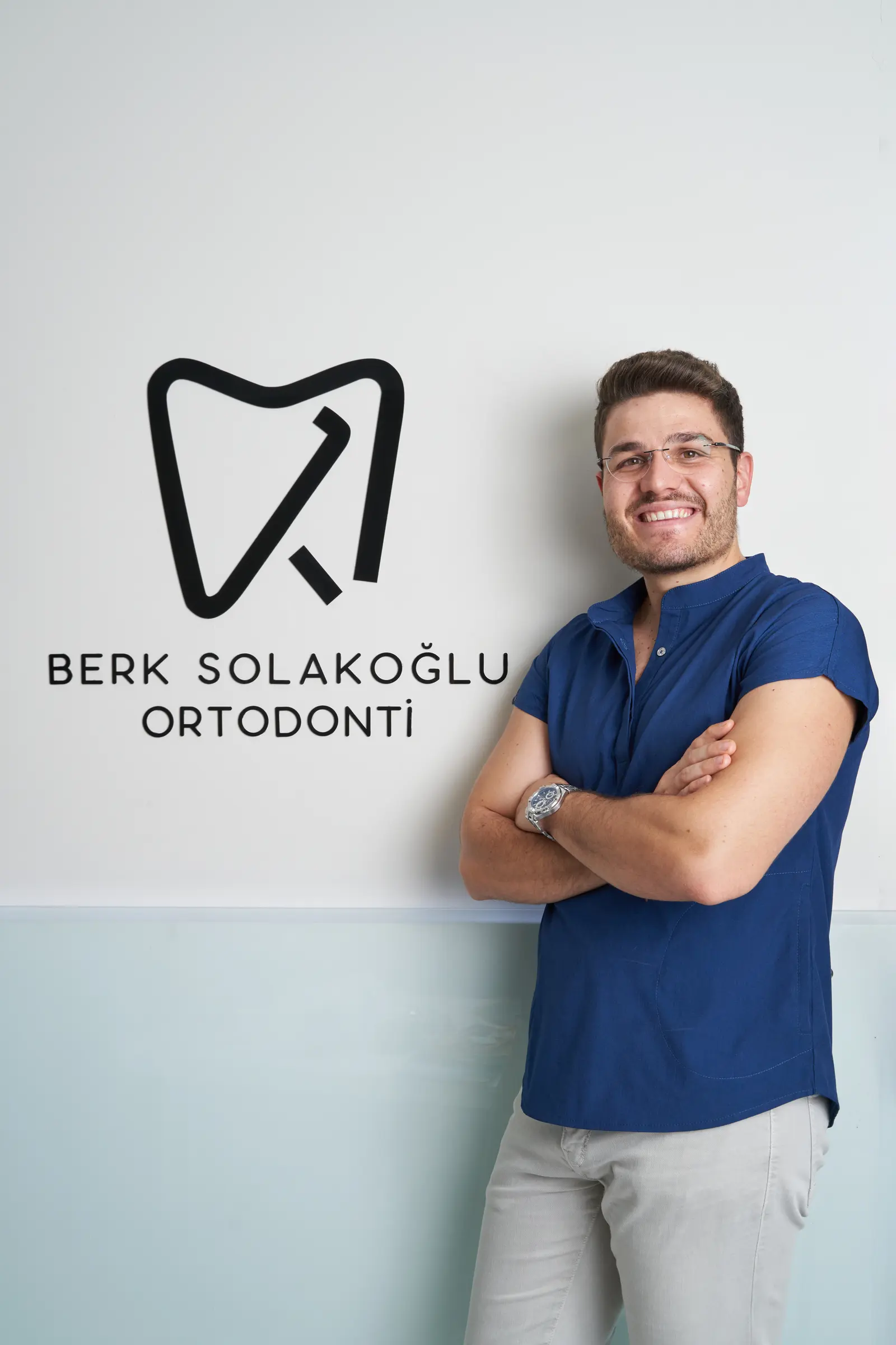 Uzm. Dt. Berk Solakoğlu Muayenehanesi
