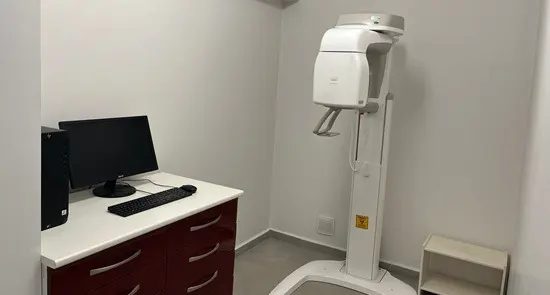 Diş Hekimi Can Sağlat