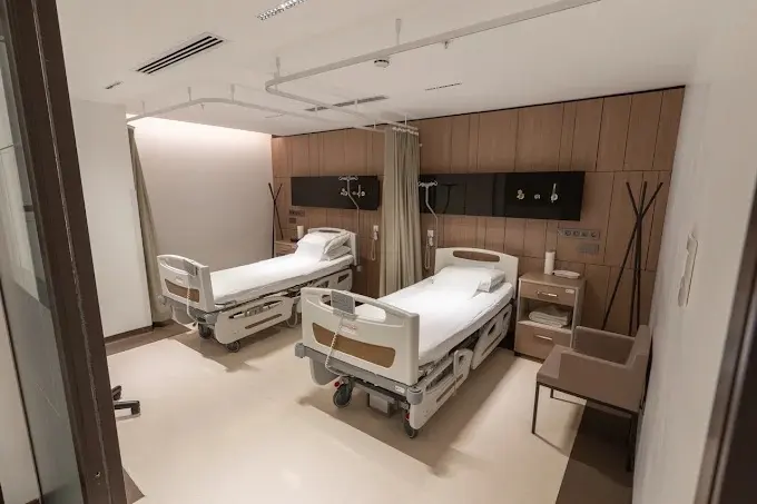 Private Academic Hospital