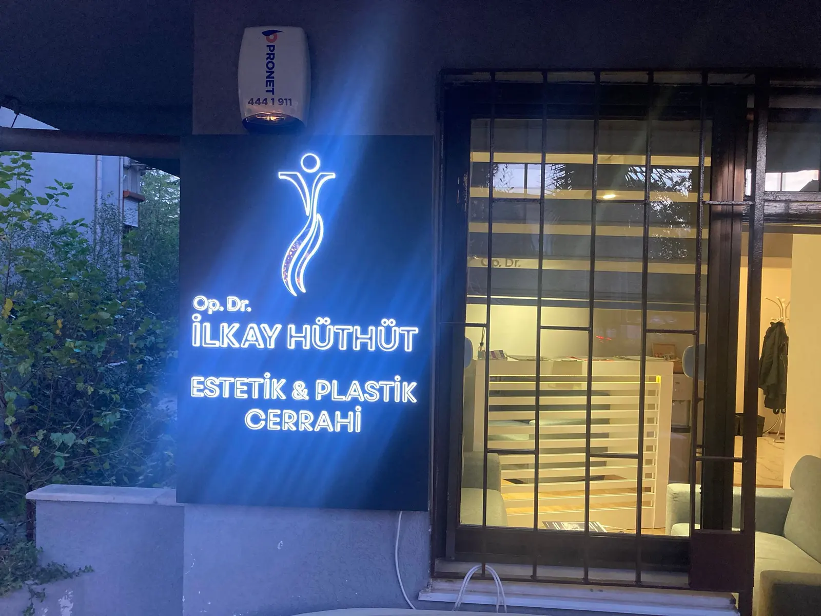 Op.Dr. İlkay Hüthüt