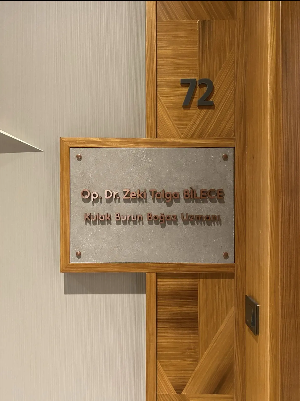 Op. Dr. Tolga BiLECE