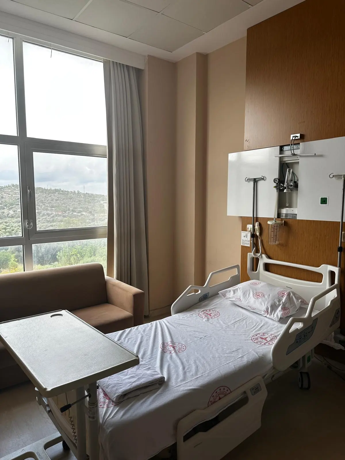 Cesme Alper Çizgenakat State Hospital
