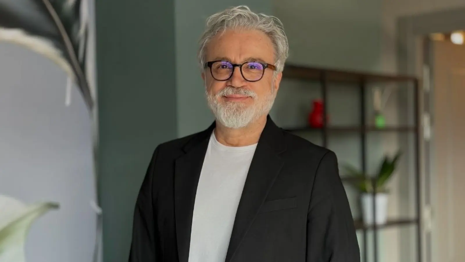 Op. Dr. Mustafa Erol
