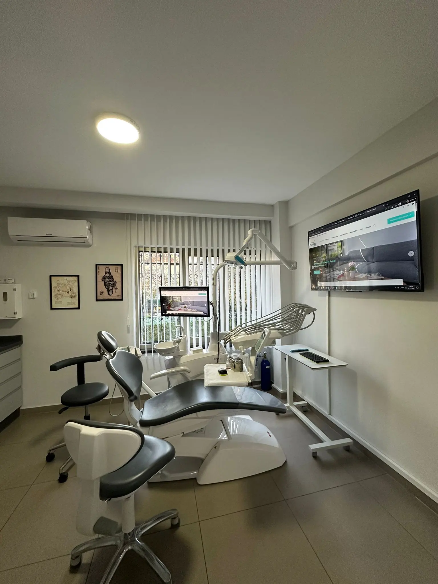White Teeth Oral and Maxillofacial Clinic