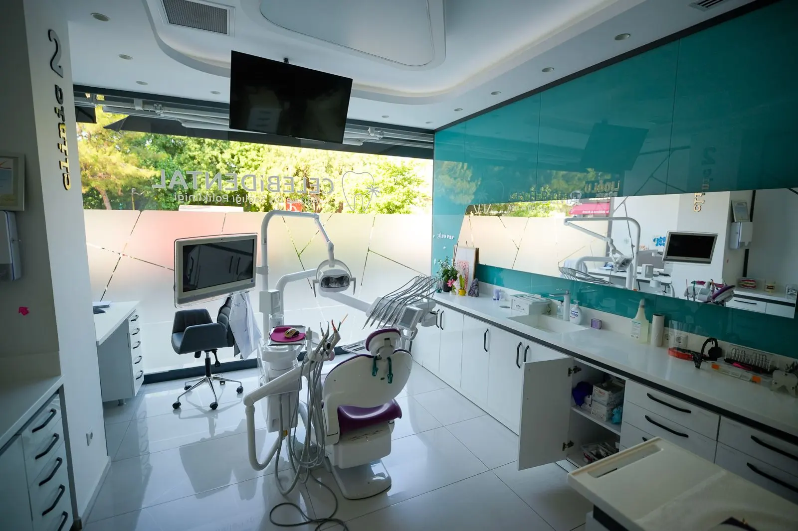 ÇELEBİ DENTAL AĞIZ VE DİŞ SAĞLIĞI POLİKLİNİĞİ