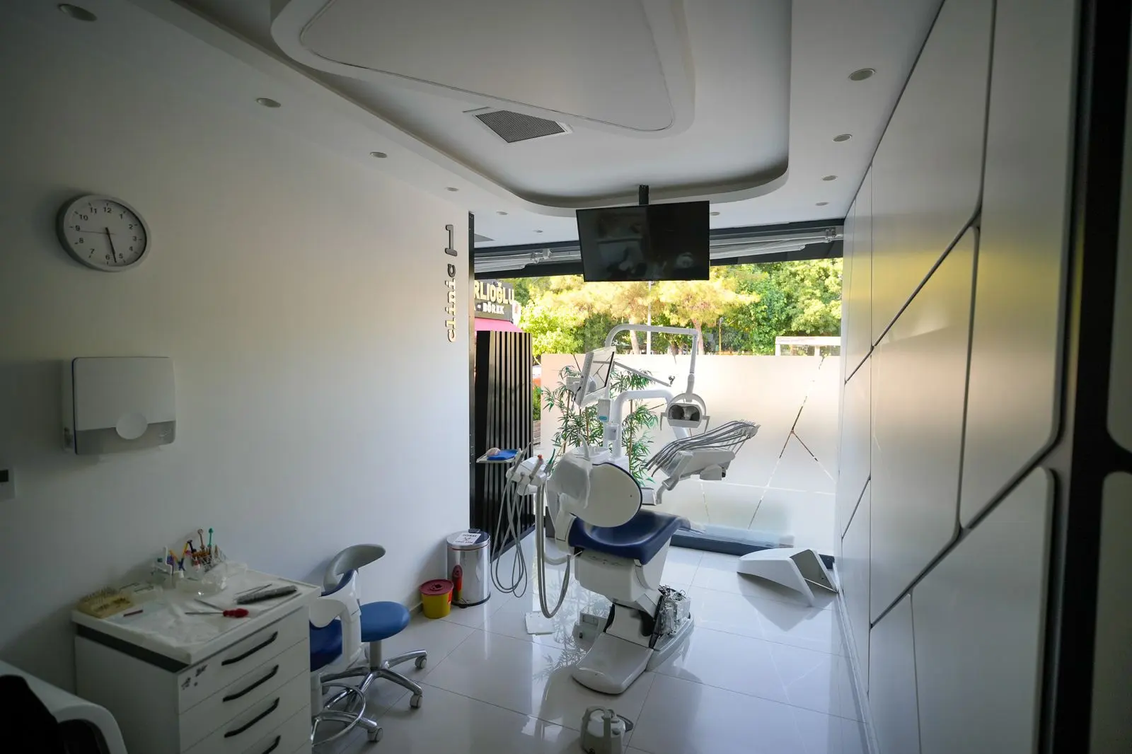 ÇELEBİ DENTAL AĞIZ VE DİŞ SAĞLIĞI POLİKLİNİĞİ