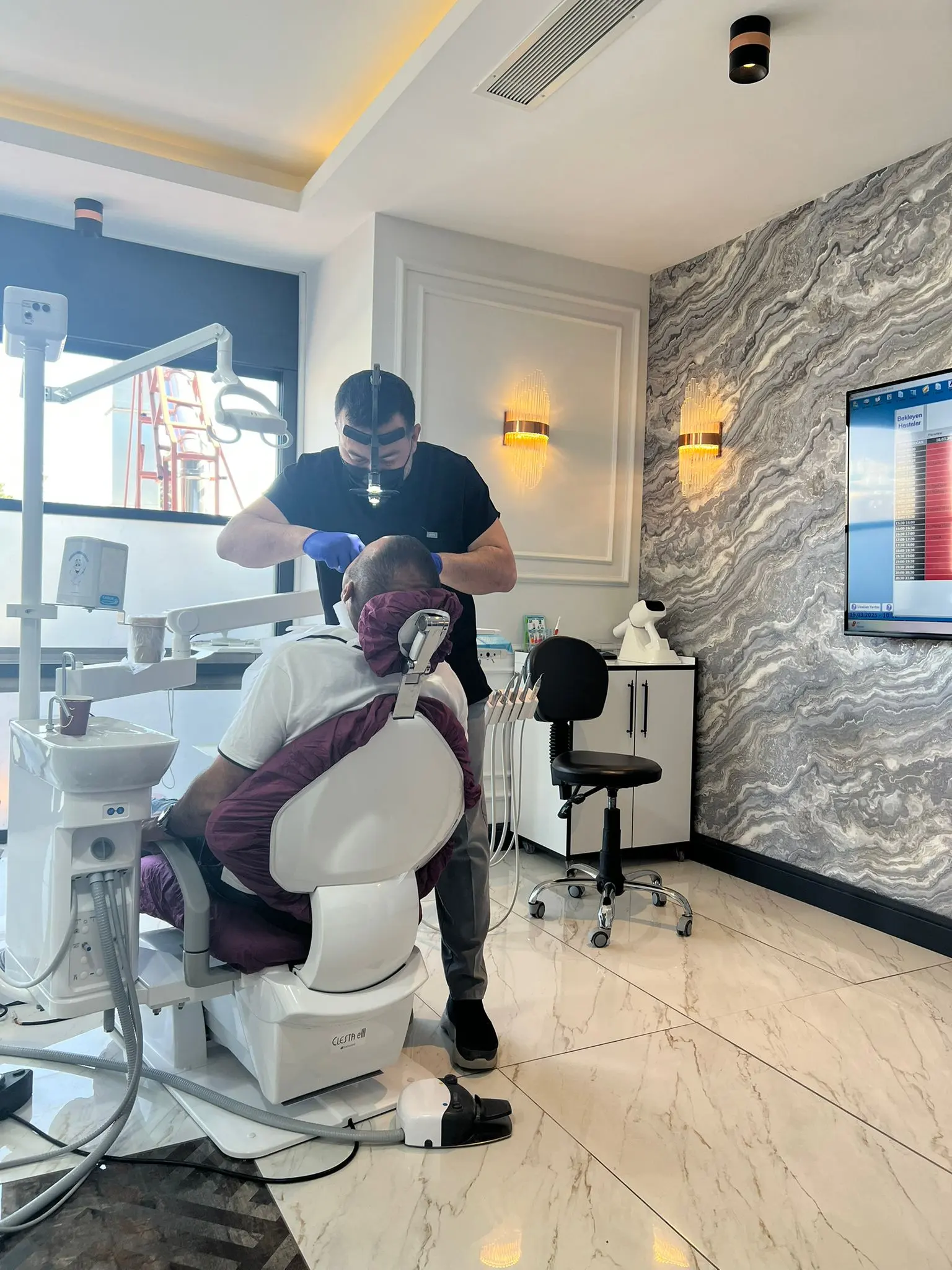 Emre Erdoğan Diş Kliniği