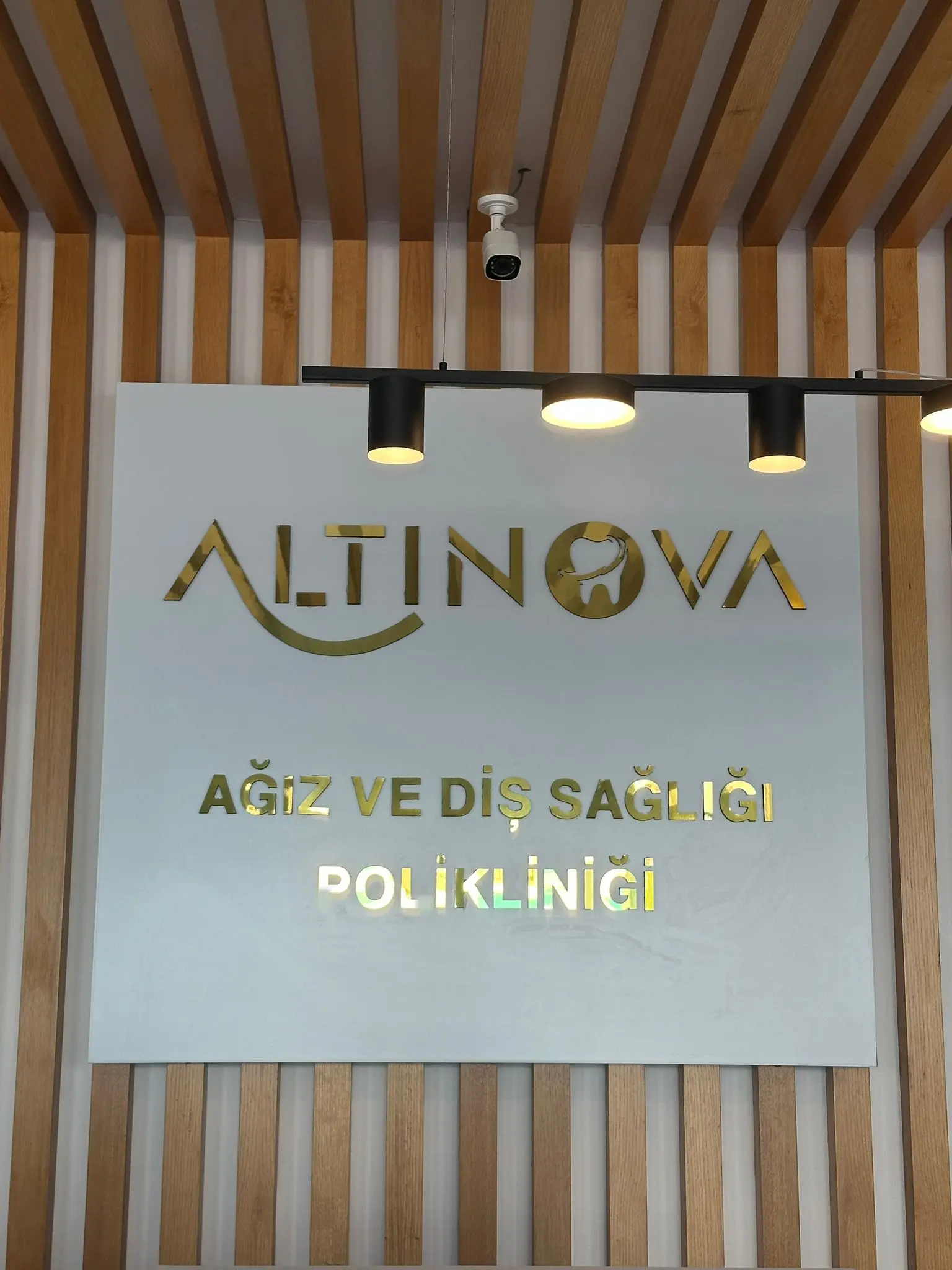 Özel Altınova Ağız ve Diş Sağlığı Polikliniği