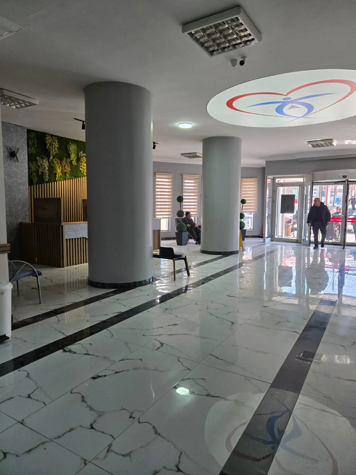Ozel Akdamar Hospital