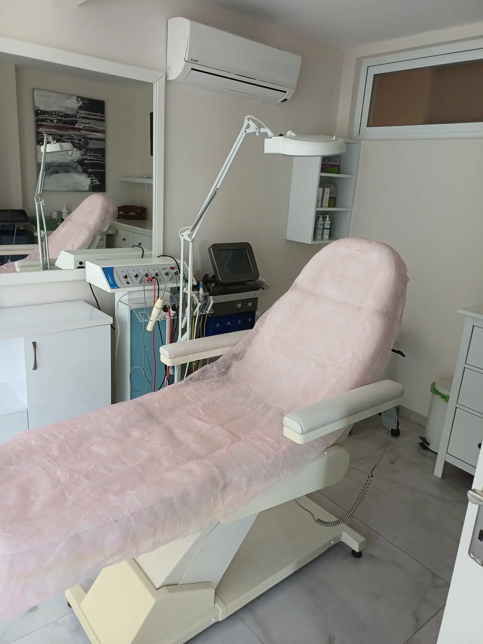 Doç. Dr. Hakan Kerem