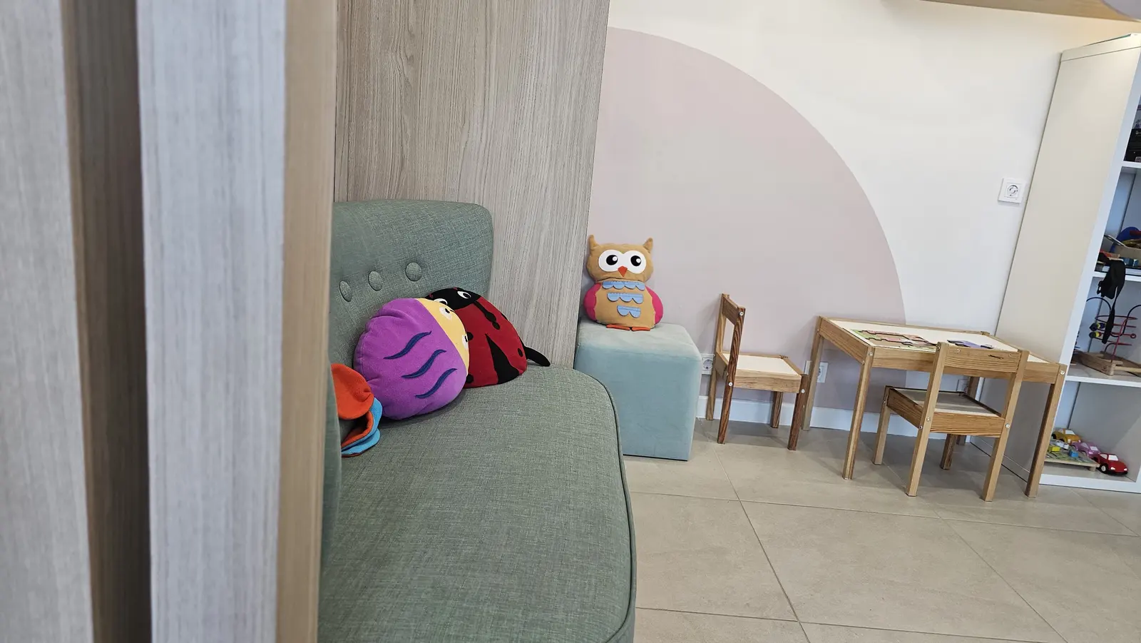 Pediatric Dentist Dr. Barhan Pekel Private Office