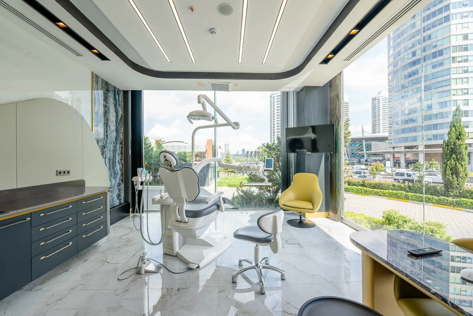 Özel Vitrin Clinic Ağız ve Diş Sağlığı Polikliniği