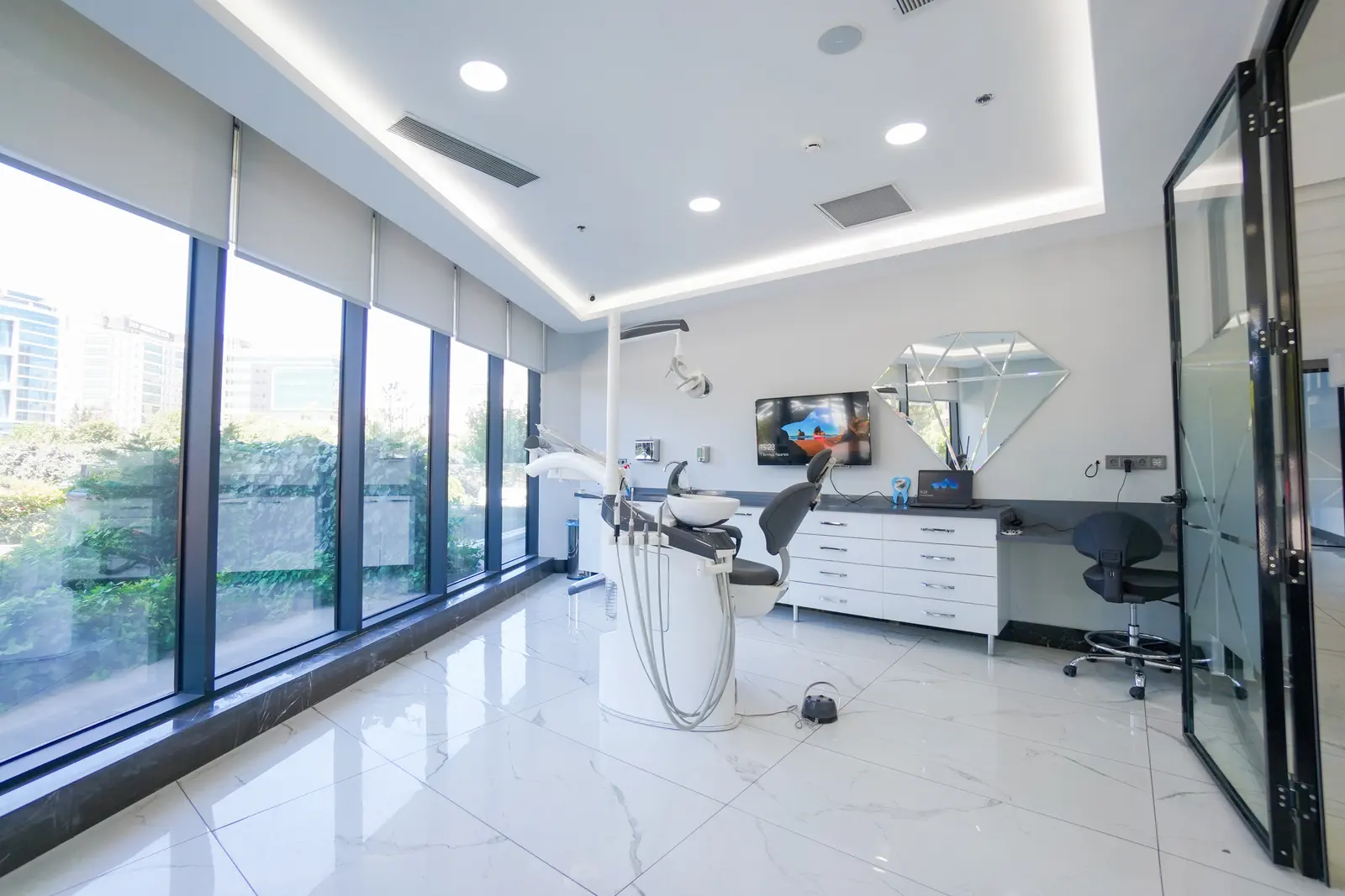 Karat Dental Clinic