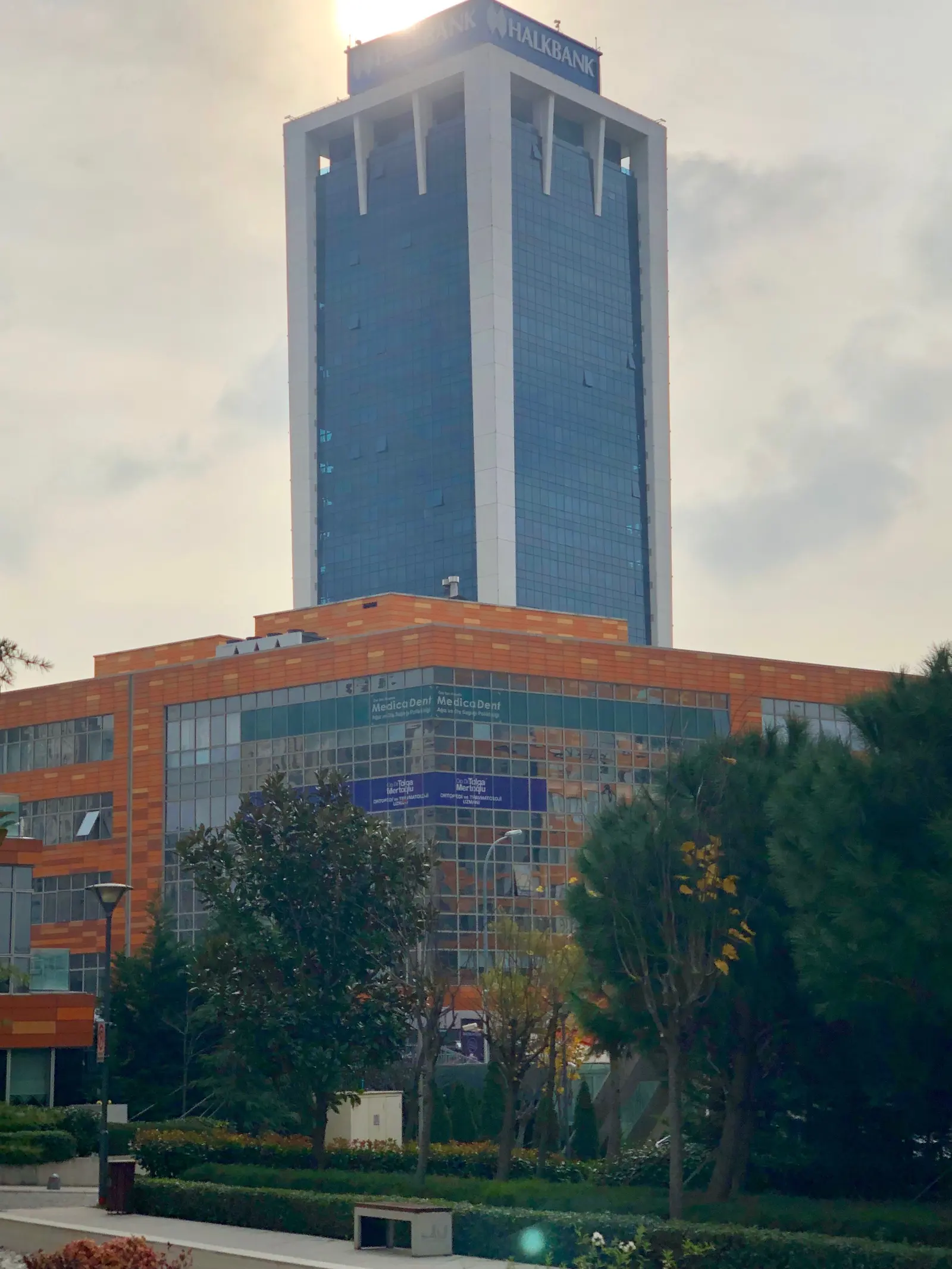 Op. Dr. Tolga Mertoğlu